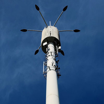 Monopoles telekomunikasi Hot Dip Galvanized yang disesuaikan dengan platform atau antena