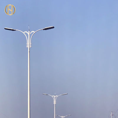 Tanah Dipasang 3m 6m 8m 12m Disesuaikan Hot Dip Galvanized Octagonal Outdoor Lamp Post untuk pencahayaan jalan