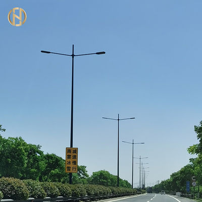 Tiang Lampu Jalan Bentuk Bulat / Kerucut Q235B Tiang Lampu Lengan Tunggal
