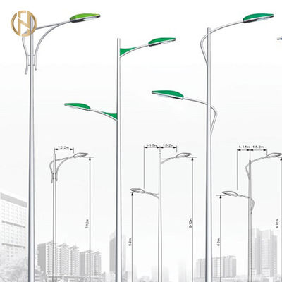 Beli Tiang Lampu Jalan Luar Ruang Q235 Hot Dip Galvanis / Permukaan Dilapisi Bubuk online manufacture