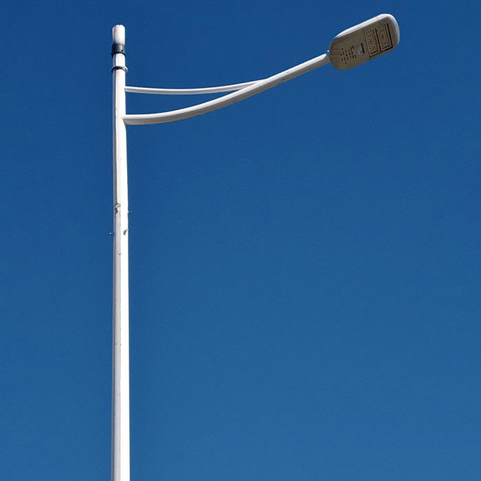 Hot Dip Steel Galvanized Street Light Pole Untuk Solusi Pencahayaan Luar Ruang yang Dapat Dikustomisasi