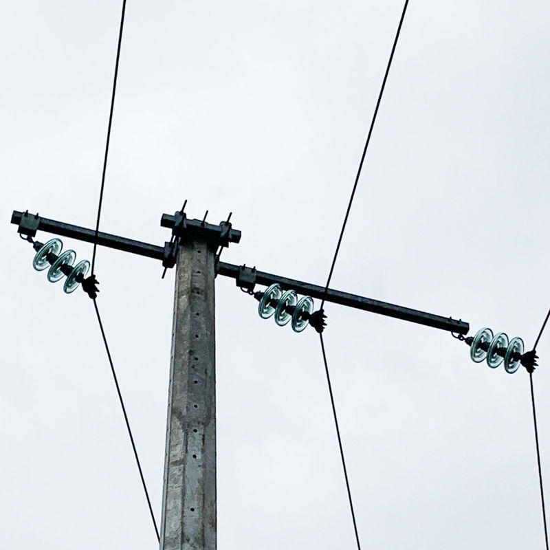 Aksesoris Tiang Listrik Galvanis 33KV 6300S Power Pole Cross Arm
