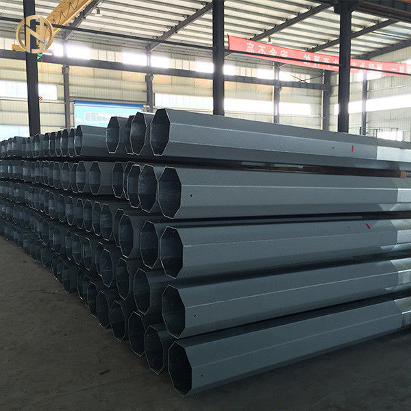 Tiang Listrik Logam Tubular 11M 450daN 550daN Silikon Rendah Galvanisasi Jadi