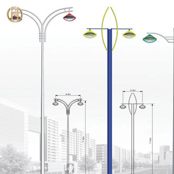 Tiang Lampu Jalan Luar Ruang Q235 Hot Dip Galvanis / Permukaan Dilapisi Bubuk