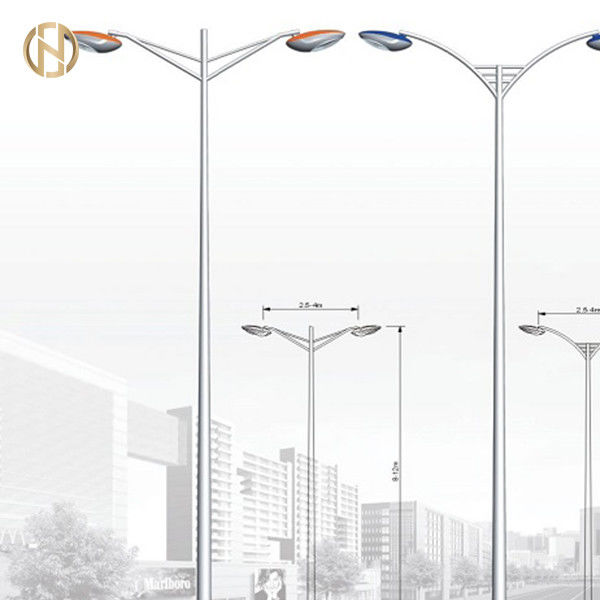 Tiang Lampu Jalan Surya Galvanis / Tiang Lampu Baja / Tiang Lampu Dengan Lengan Tunggal Atau Ganda
