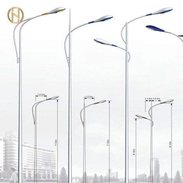 Tiang Lampu Jalan Lengan Tunggal / Ganda 12M 10M 8M 6M Tiang Lampu Galvanis