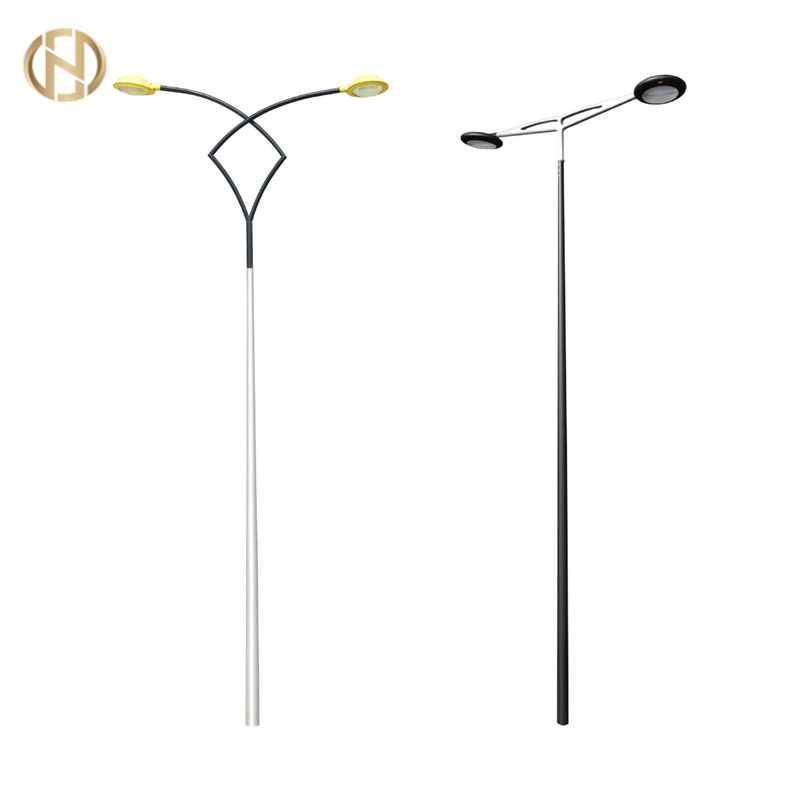 Cat Berwarna-warni Disesuaikan Lampu Lampu Jalan Listrik tiang Dengan Hot-dip Galvanized Lapisan Dan Steel Tube