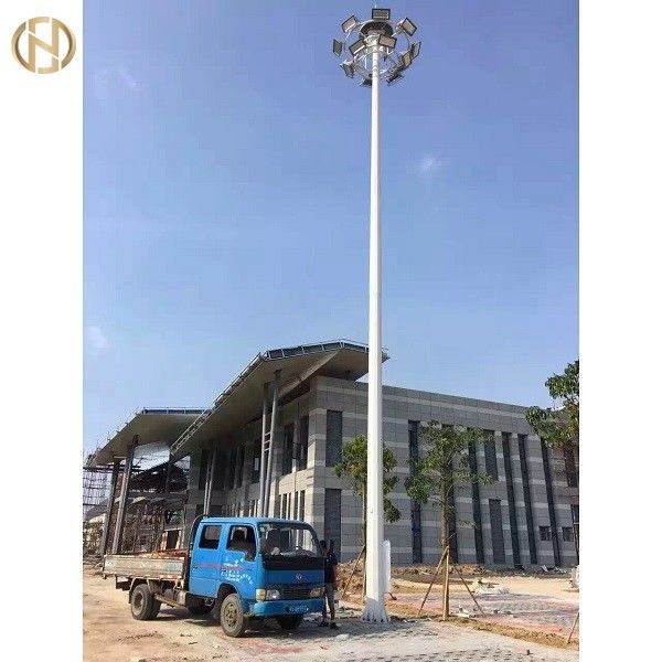 Tiang Tiang Tinggi 25M Dengan Lampu Sorot LED 400W 800W