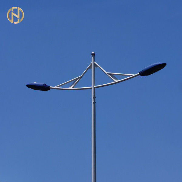 Tiang Lampu Jalan 6 - 15M Tiang Lampu Baja Anti Korosi Dengan Berbagai Desain