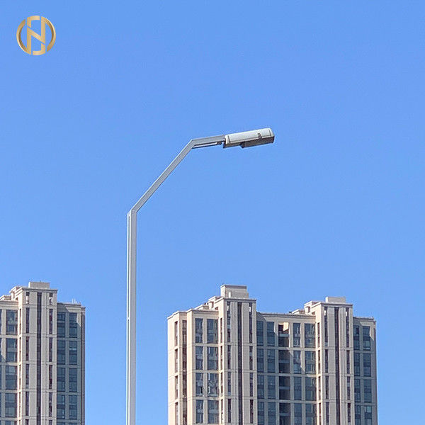 3-10mm Tebal Tiang Lampu Galvanis Toleransi Dimensi 2%