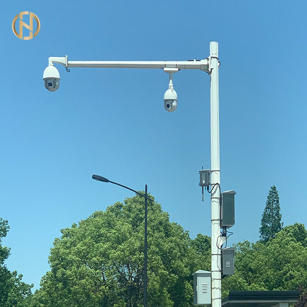 10m Q235 Lalu Lintas Kamera CCTV Pole Galvanis Lengan Tunggal Untuk Pemantauan