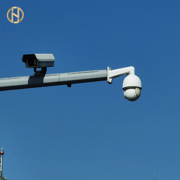 Oktagonal Bentuk Baja Tiang CCTV 3-20M Pemasangan Tinggi Tahan Angin