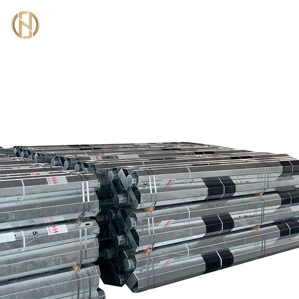 Tegangan Rendah Tubular Galvanized Steel Pole 11m Panjang Hitam Lukisan Warna