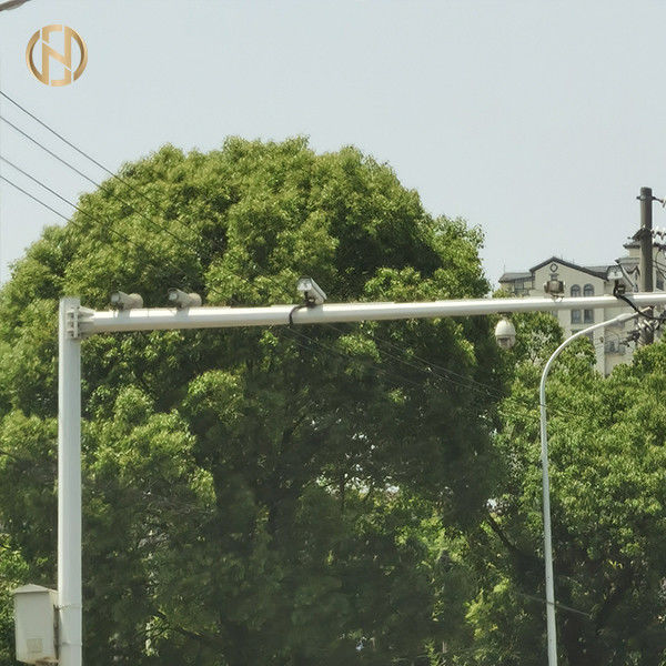 Sinyal Lalu Lintas Tipe Straight Post 3M 6M High Durability Untuk Cross Road