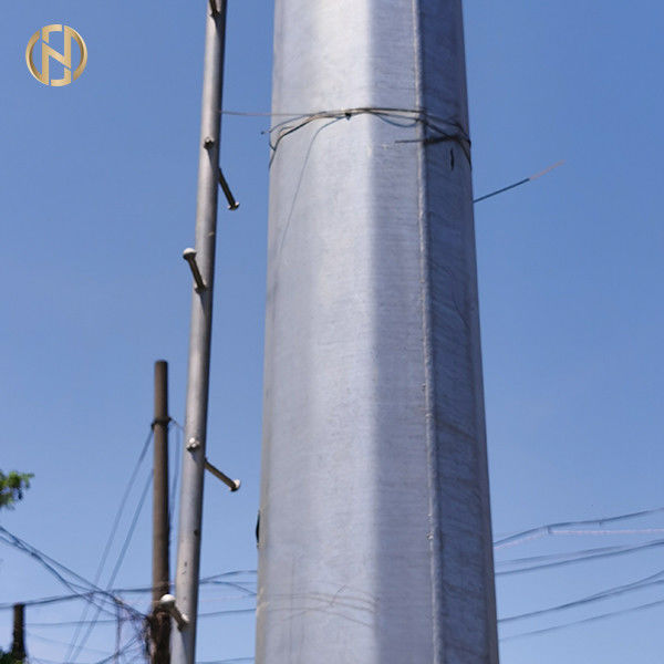Tiang Listrik Logam Tubular 11M 450daN 550daN Silikon Rendah Galvanisasi Jadi