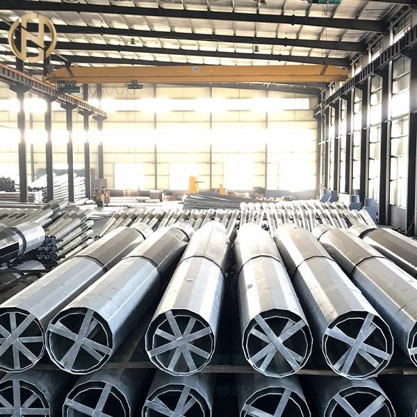 161KV 25mm SS400 Galvanized Gi Octagonal Street Light Pole ISO10474