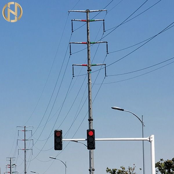 Tiang Lampu Lalu Lintas Bentuk Poligonal Tiang Lampu Sinyal 6M X 12M Dengan Lengan