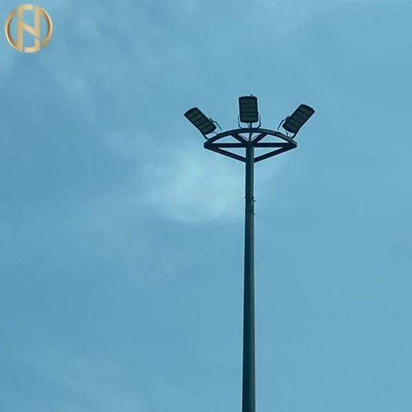 10mm Tebal Polygonal Street Tiang Pencahayaan Tiang Tinggi Hot Dip Galvanis
