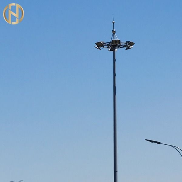 Tiang tiang tinggi galvanis 12 meter dengan mekanisme penurunan naik