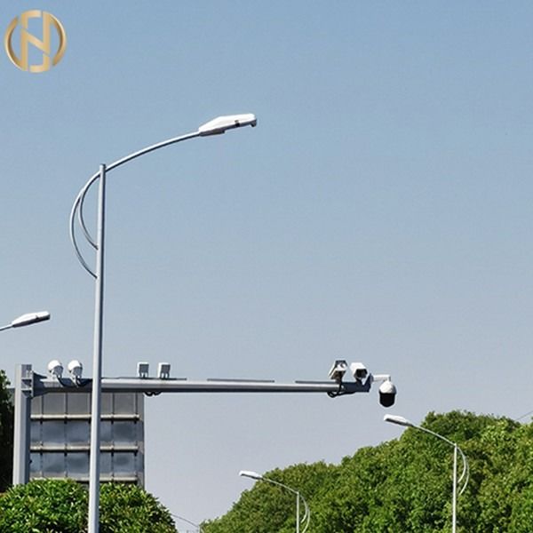 ASTM A123 Q345B LED Street Light Highway Lamp Post Lengan Lurus
