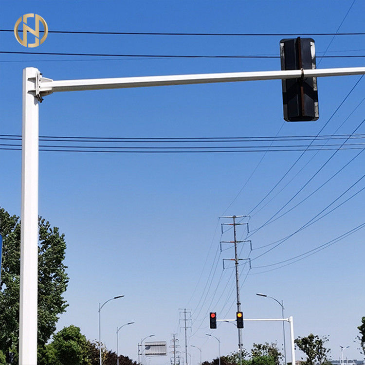 Tiang Lampu Lalu Lintas 6M - 7,5M Memasang Kamera Tiang Lampu Merah Hijau Kuning